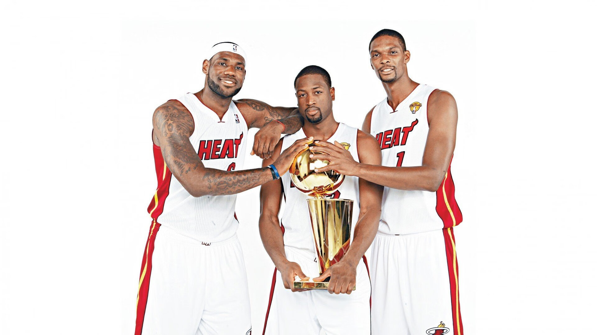 丹麦横扫美国，卡瓦哈尔高光表现引领战术革命