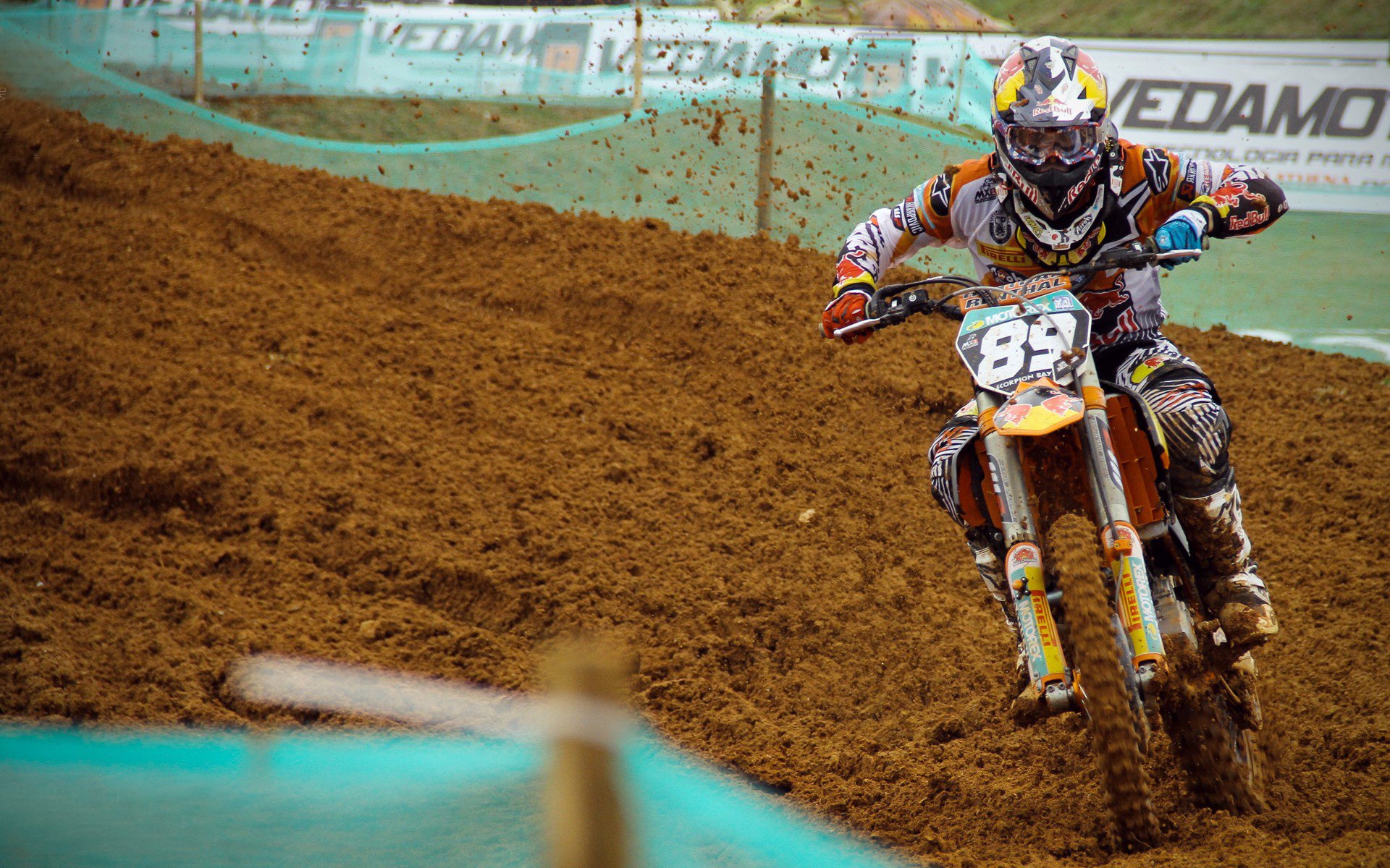 羽坛烽火，泰国队横扫印尼队，辛杜点燃赛场